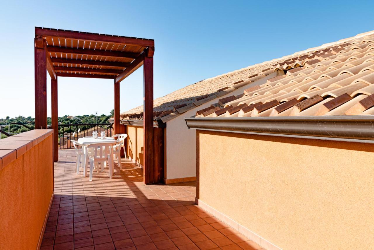 شقة Casa Angela سانتا كروتْشّي كاميرينا المظهر الخارجي الصورة